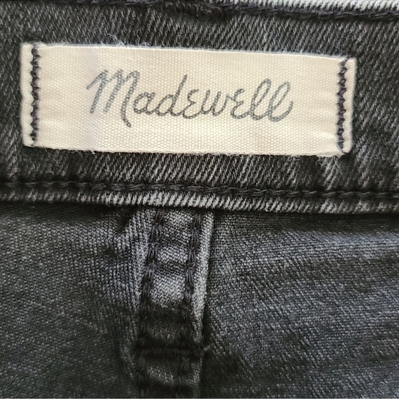 Madewell High Rise Black Wash Shorts - Picture 3 of 6